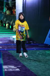 BIB: 3135
                            <button type="button" onclick="openModal(26221934)" class="btn btn-primary btn-sm float-right btn-popup" data-toggle="modal" data-target=".modal-high-quality">
                        <i class="fas fa-shopping-cart"></i> Add to Cart
                    </button>
                                            <button type="button" onclick="isThisMe(26221934, true)" class="btn btn-success btn-sm float-right btn-popup btn-isme hidden" data-toggle="tooltip" data-placement="bottom" title="นี่คือรูปของคุณใช่ไหม คลิกที่นี่เพื่อเอาเข้าอัลบั้ม">
                        <i class="fas fa-plus"></i> Add to album
                    </button>
                    <button type="button" onclick="isThisMe(26221934, false)" class="btn btn-warning btn-sm float-right btn-popup btn-isnotme hidden">
                        <i class="fas fa-ban"></i> Remove from album
                    </button>